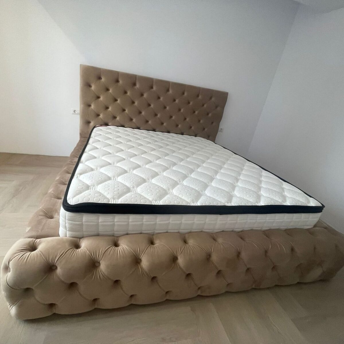 hea home dormitor pat chester grand 2