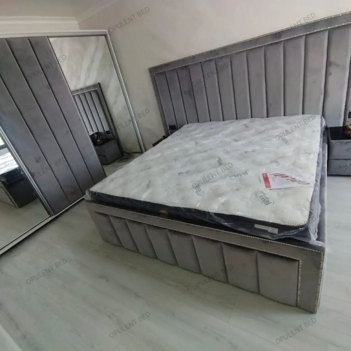 hea home dormitor pat tapitat modern 1